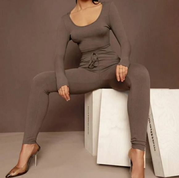 Loungewear Set - Picture 6 of 6